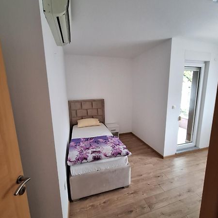 Apartment Enjoy Free Private Parking Mostar Buitenkant foto