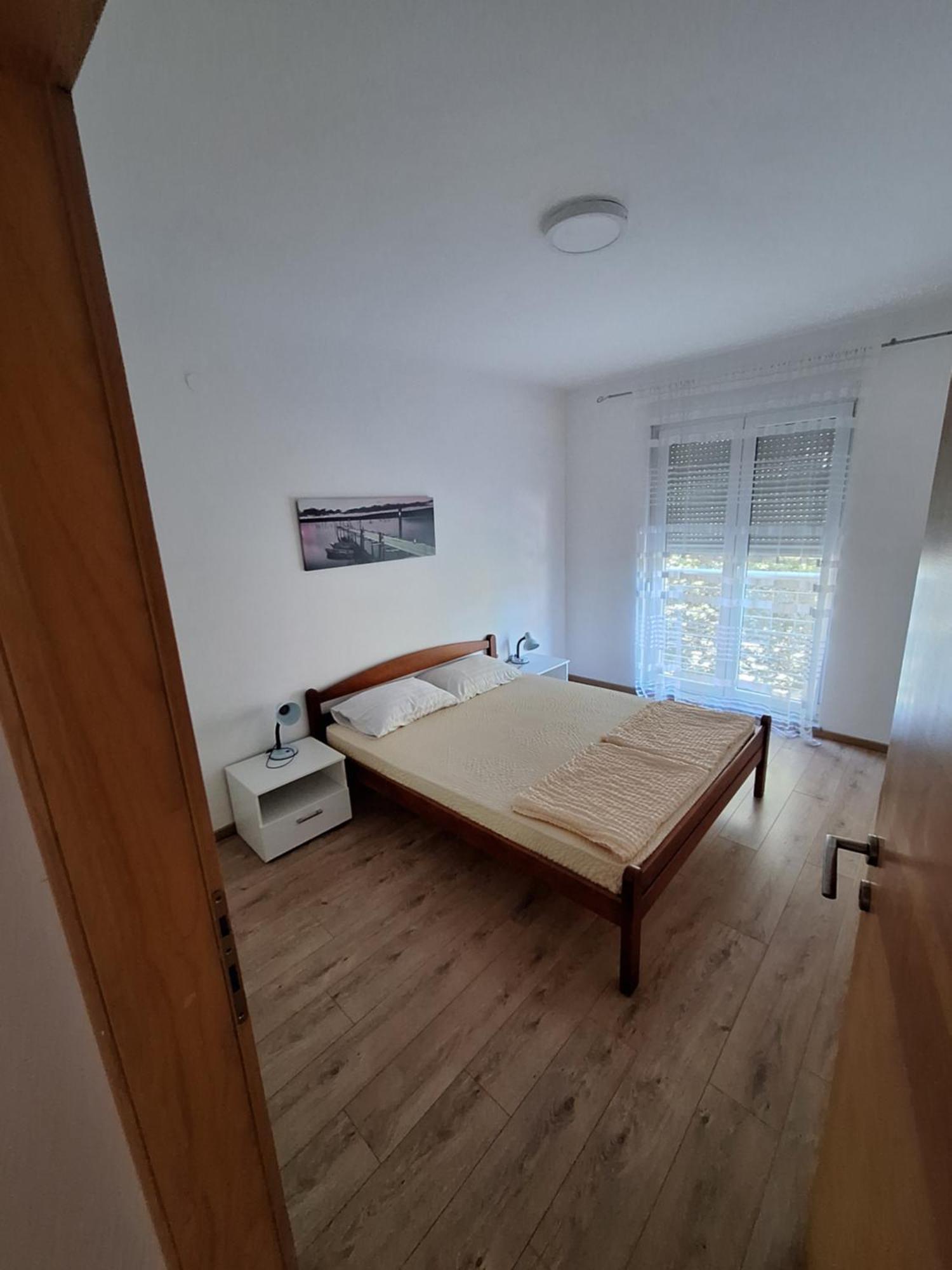 Apartment Enjoy Free Private Parking Mostar Buitenkant foto