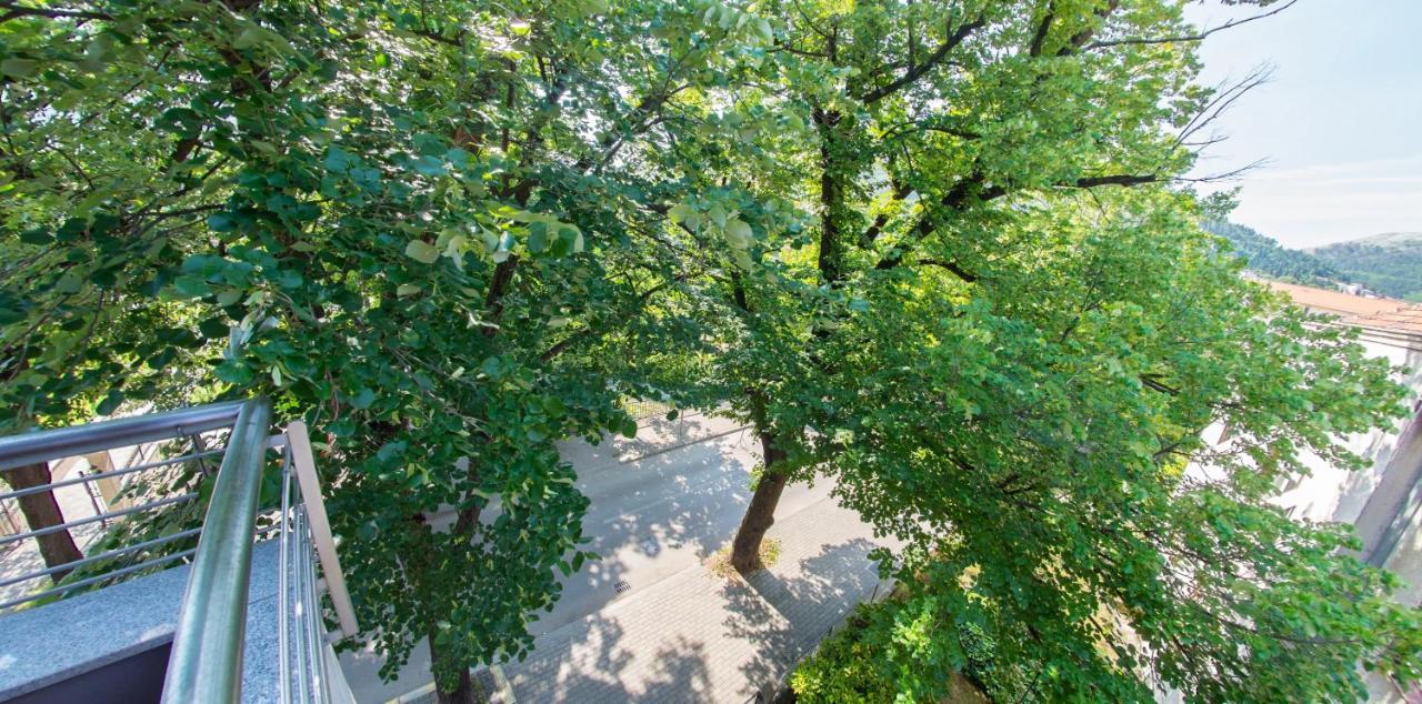 Apartment Enjoy Free Private Parking Mostar Buitenkant foto