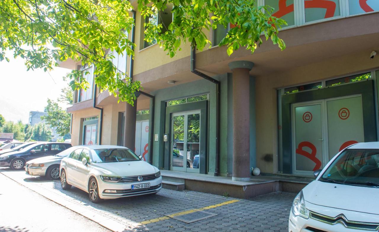 Apartment Enjoy Free Private Parking Mostar Buitenkant foto