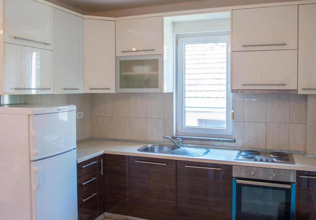 Apartment Enjoy Free Private Parking Mostar Buitenkant foto